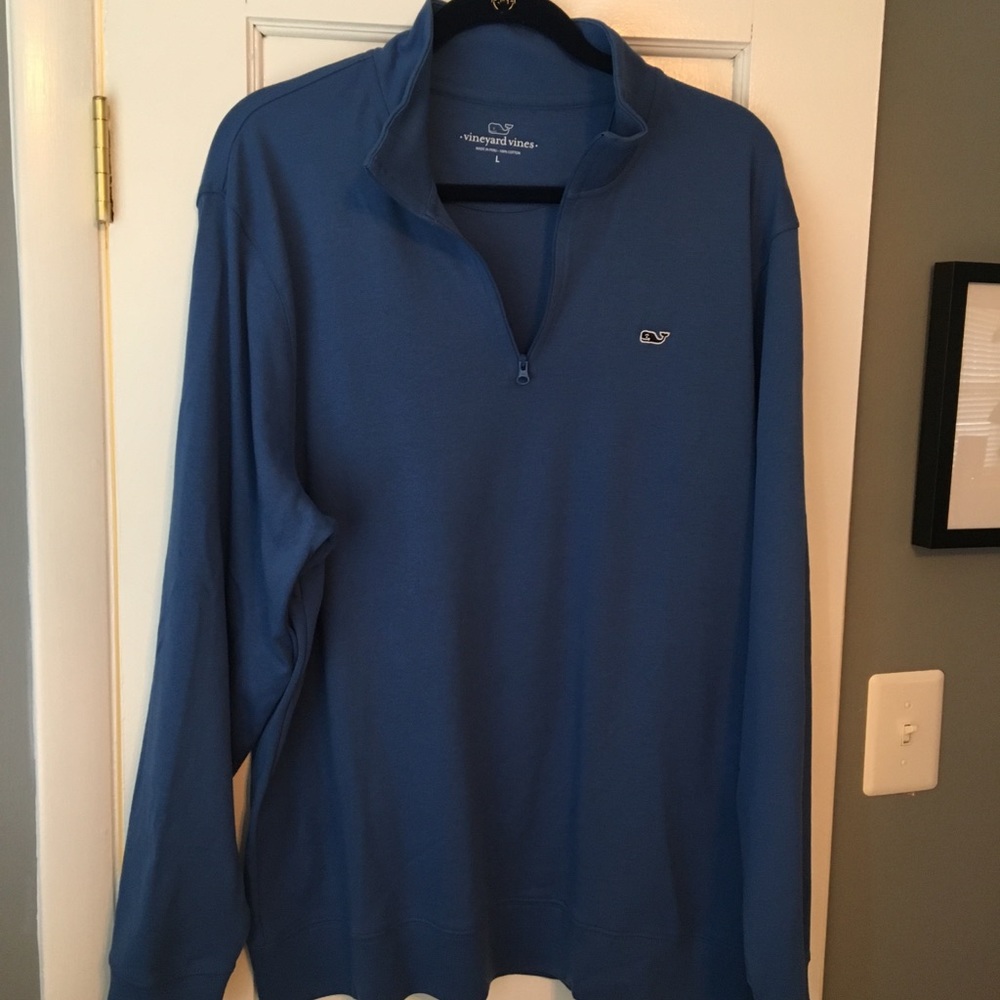 Men’s Vineyard Vines Blue Pullover Large